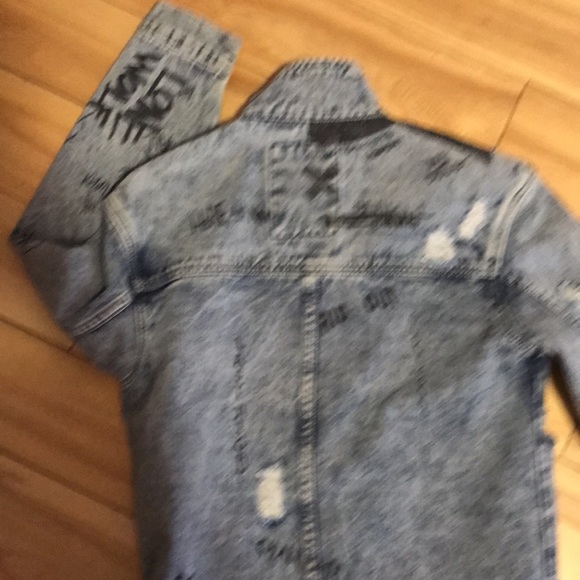 Denim jacket - Picture 4 of 4